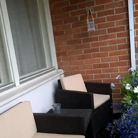 Snellmaninkatu 22 A, Yksityinen Pistokkeellinen Paikoitus Sisaeltyy Hintaan Apartmán