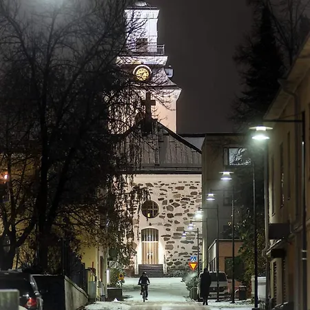 Snellmaninkatu 22 A, Yksityinen Pistokkeellinen Paikoitus Sisaeltyy Hintaan