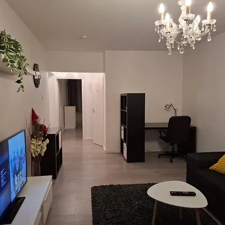 Snellmaninkatu 22 A, Yksityinen Pistokkeellinen Paikoitus Sisaeltyy Hintaan Apartamento *